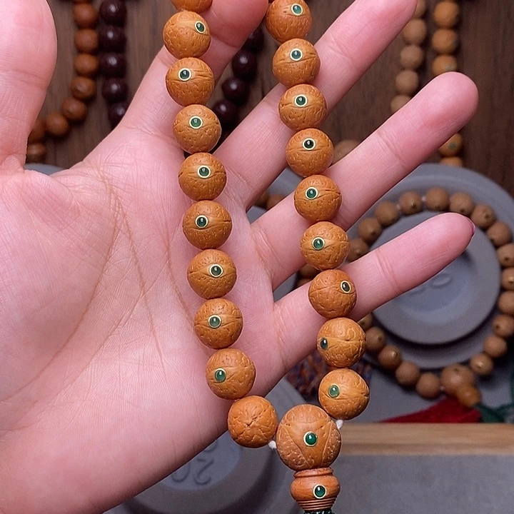过***烟凤眼菩提手串12mm➕绿宝石镶嵌