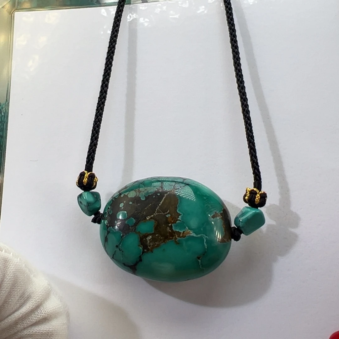 绿松石未镶嵌挂件