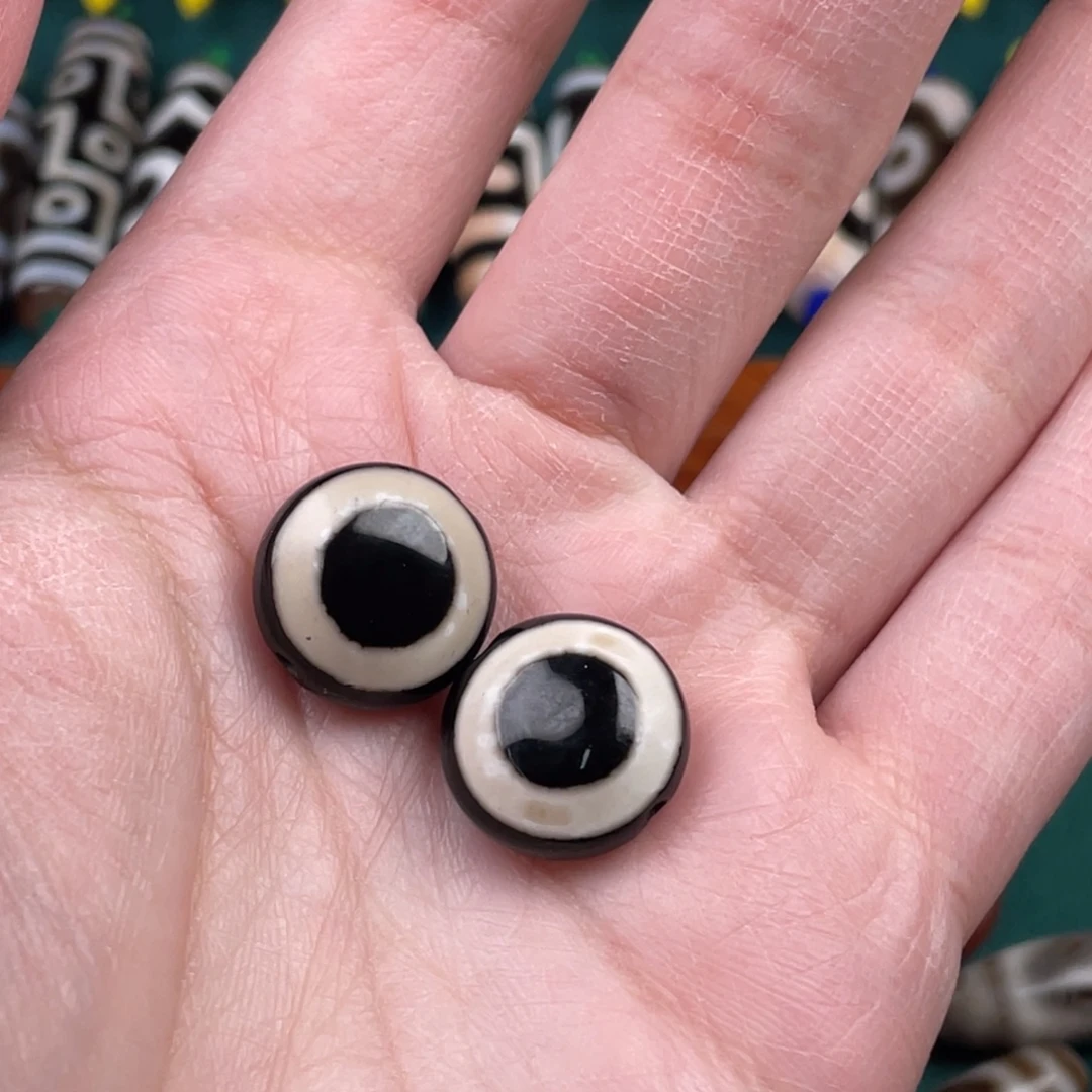 玛瑙/玉髓裸珠16mm 板眼2个