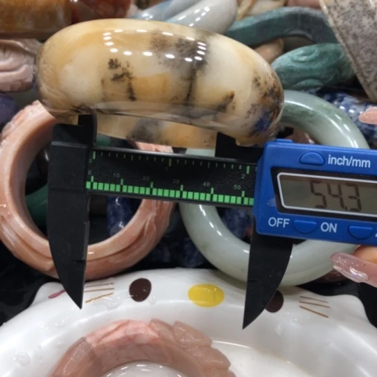 未镶嵌石英质玉珠宝半成品6