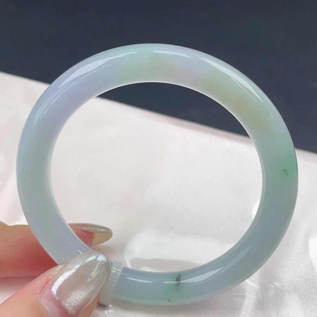 翡翠未镶嵌手镯52圆条