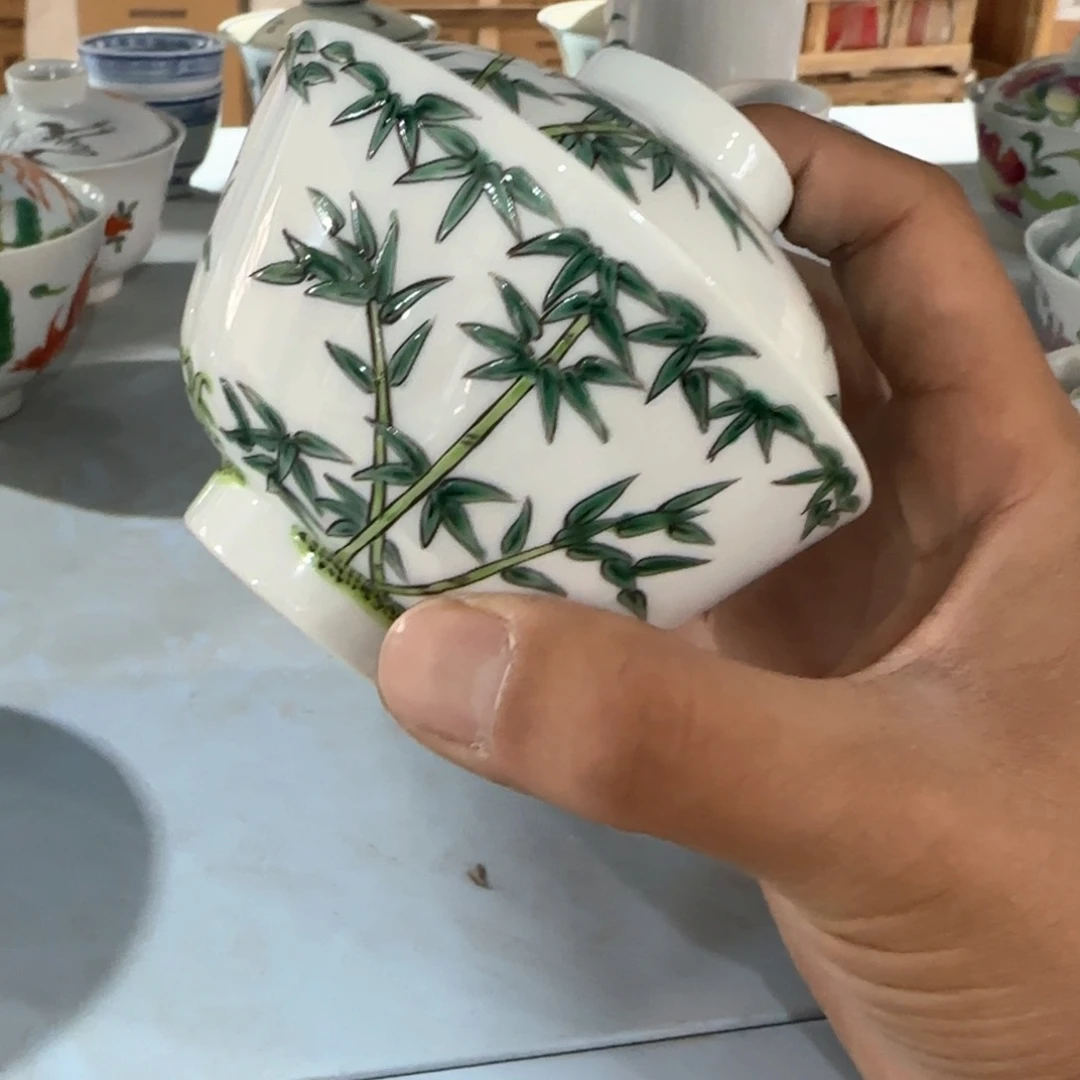 瓷片瓷器等的工艺和艺术设计为主导方向