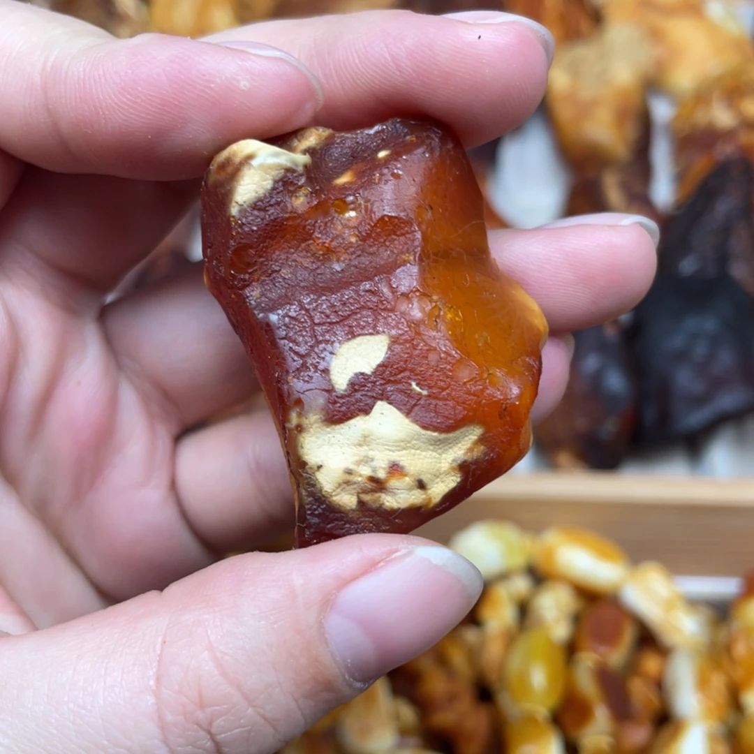 蜜蜡珠宝奇石未镶嵌