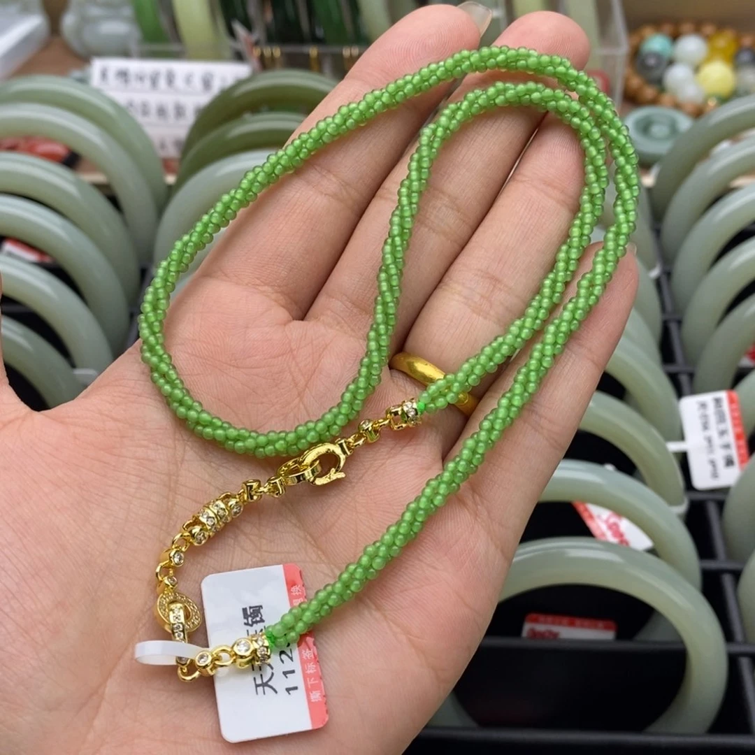 颈饰未镶嵌和田玉