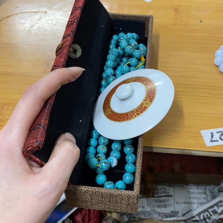 瓷片哈中古工艺品一件