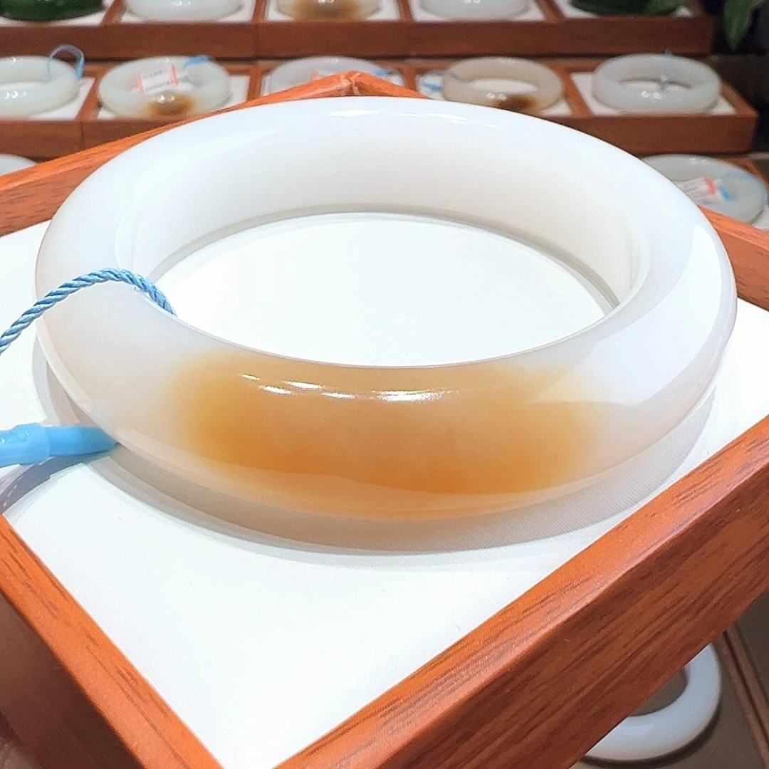 和田玉手镯5556未镶嵌