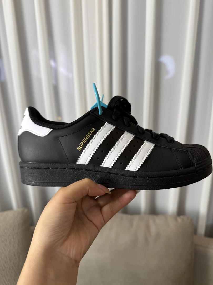 金标贝壳黑白板鞋男女情侣同款经典款