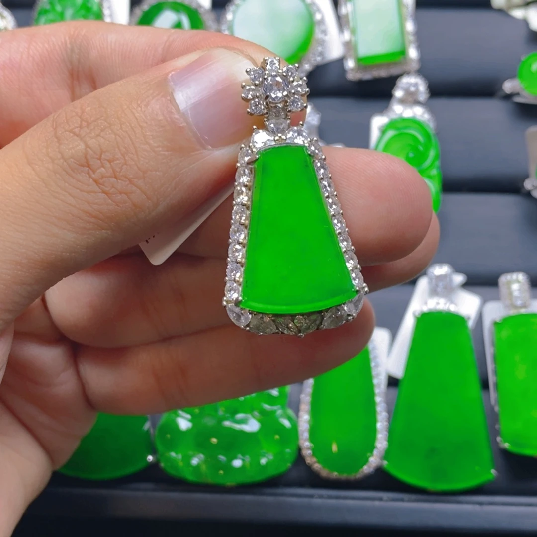 翡翠银S925镶嵌颈饰