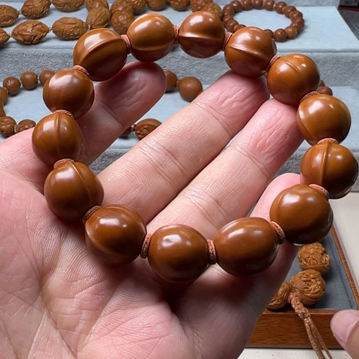 橄榄核手串橄榄核雕工艺制作