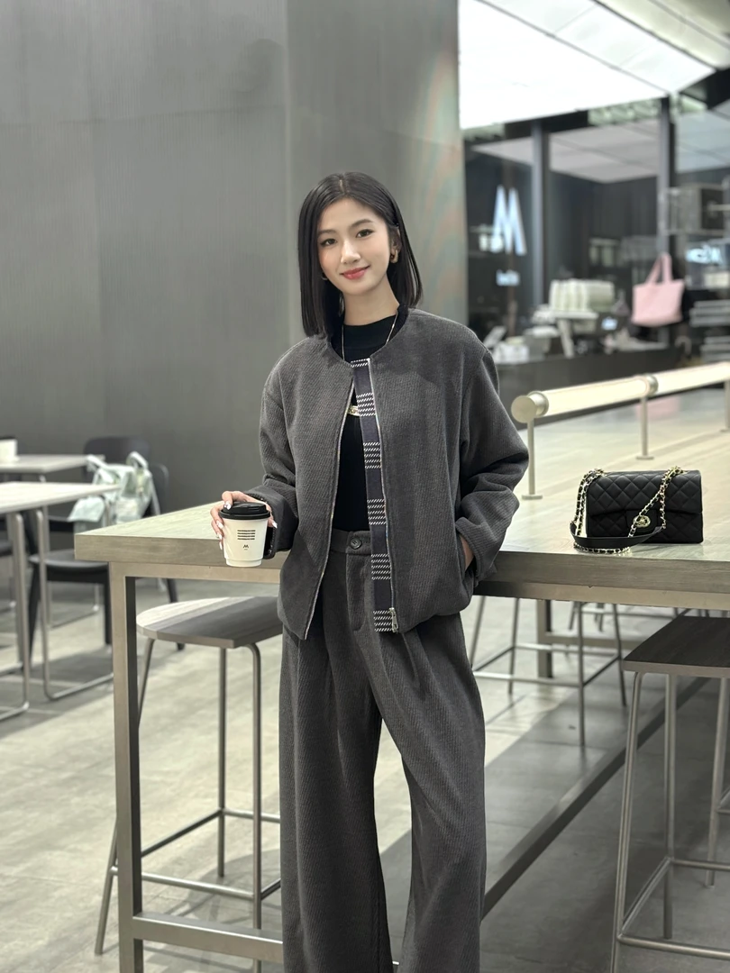 秋冬毛呢外套羽绒内胆两件套装女修身时尚气质高腰阔腿长裤10068