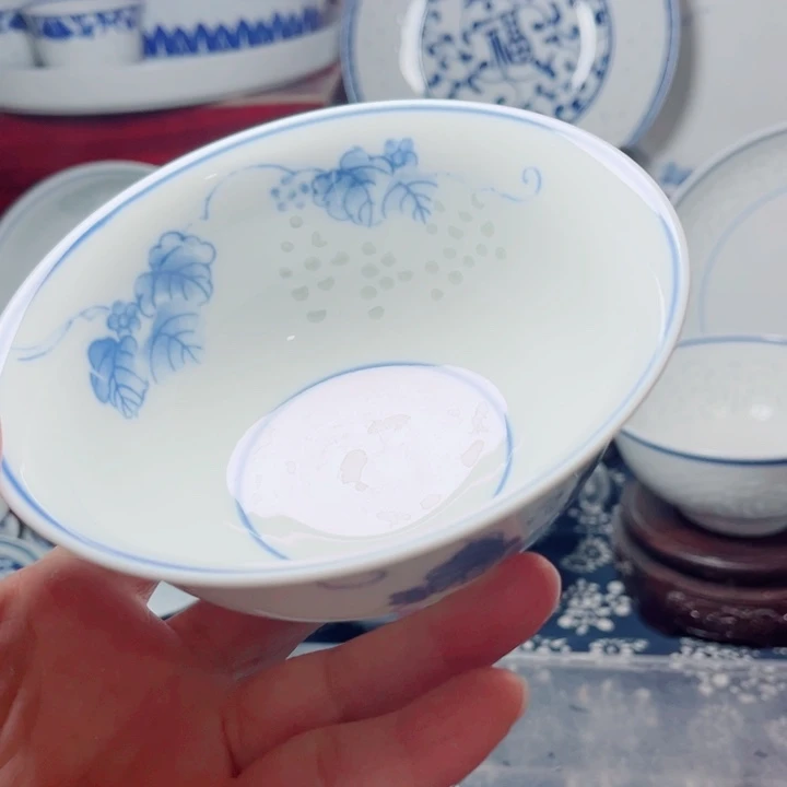 青花玲珑5寸饭碗葡萄