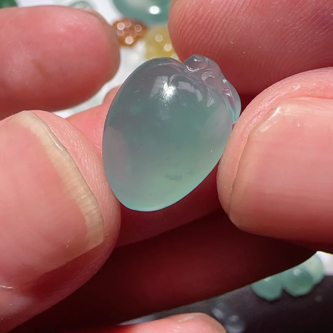 父***兵定制翡翠未镶嵌天然翡翠瓜