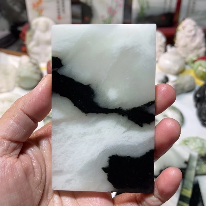 独山玉未镶嵌颈饰雅摆