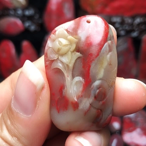 昌化鸡血石昌化鸡血石玉石挂件