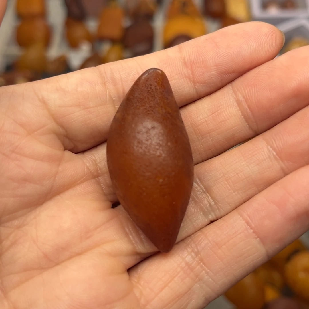 琥珀裸石未镶嵌天然蜜蜡吊坠