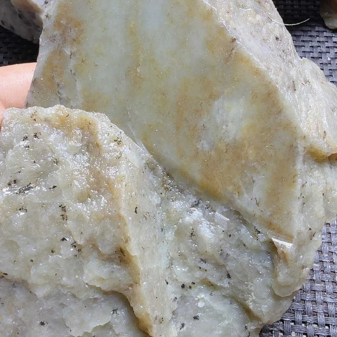 和田玉（糖玉）未镶嵌珠宝半成品