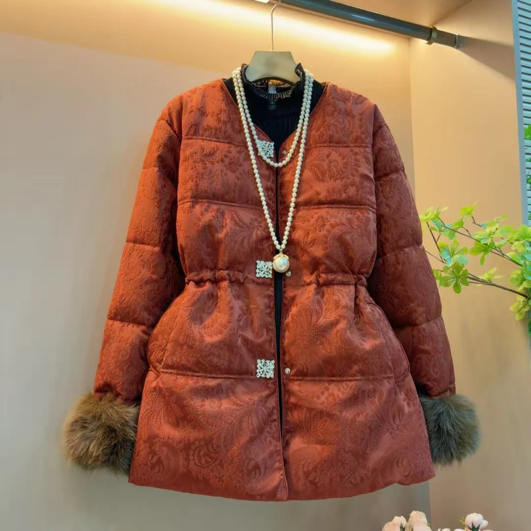 秋冬季轻奢新款显瘦重工网红百搭薄款棉服（长70左右）