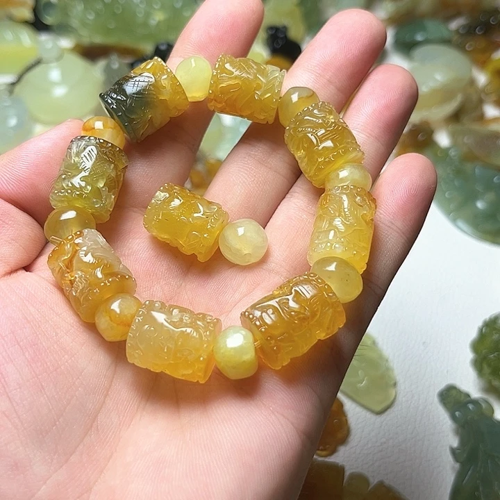 蛇纹石玉未镶嵌颈饰下***敌