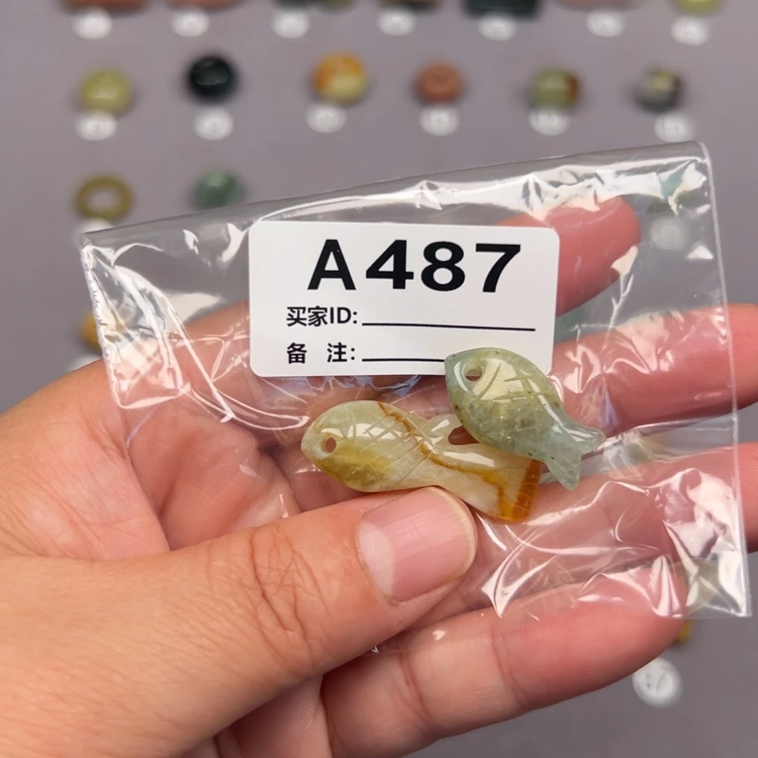未镶嵌蛇纹石玉颈饰無**有微瑕不退不换