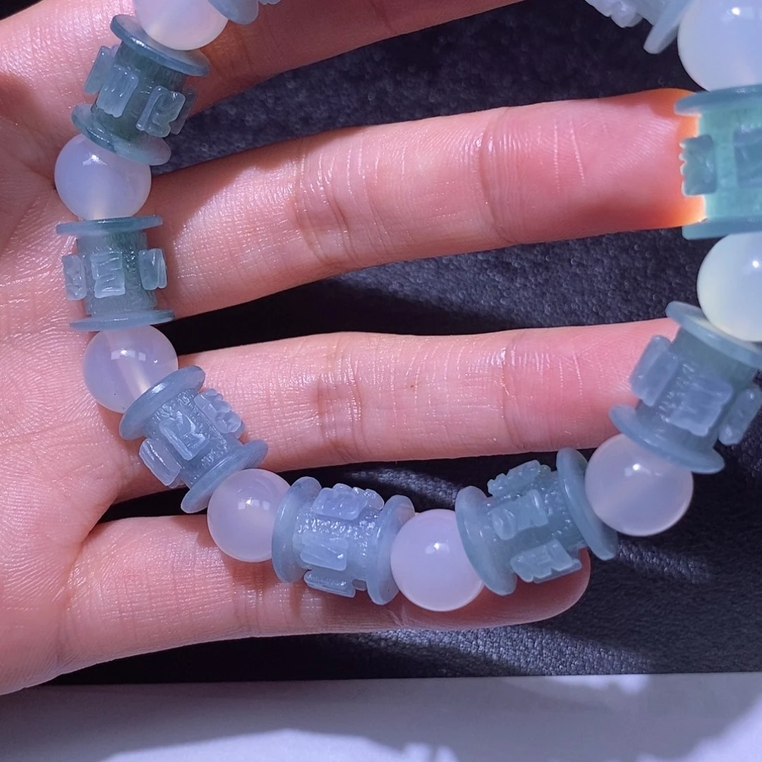 Z****定制翡翠未镶嵌定制翡翠不退不换