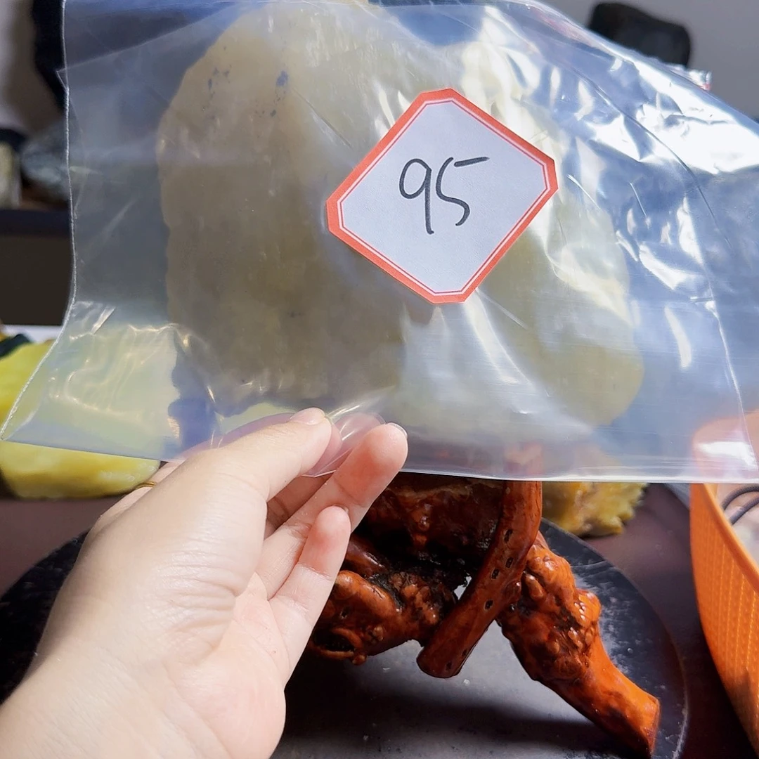 诚***信蛇纹石玉未镶嵌原石料