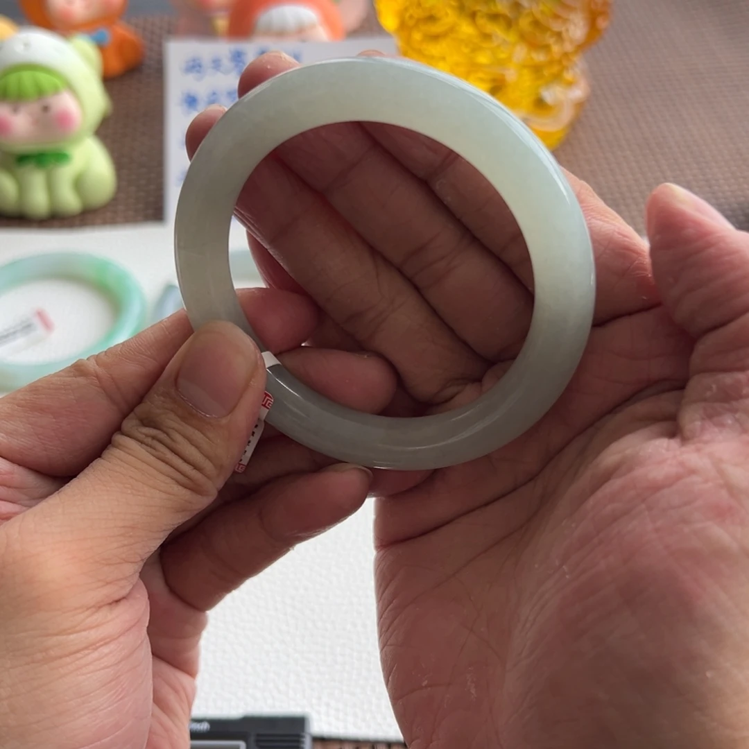 翡翠未镶嵌手镯11号55.6