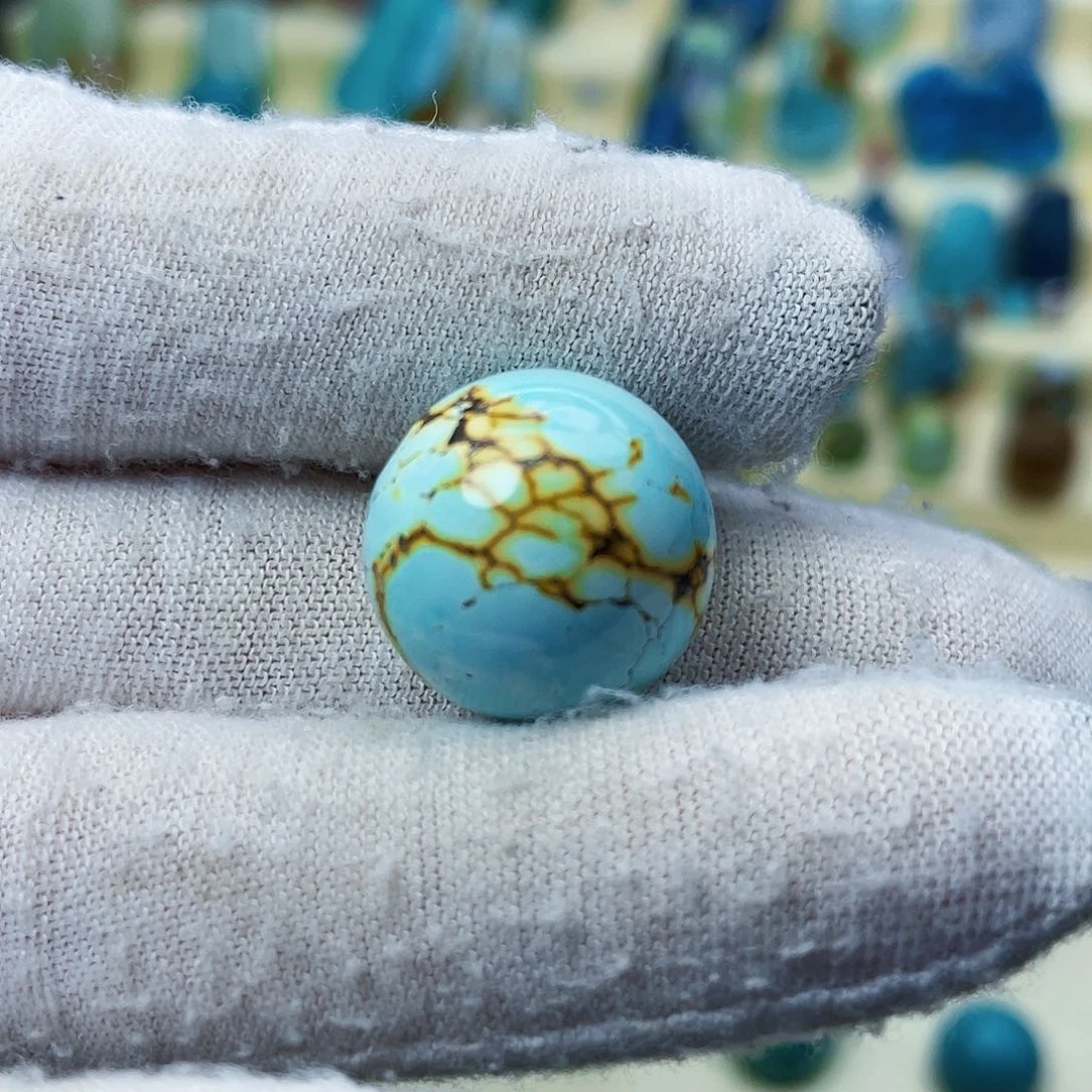 绿松石颈饰未镶嵌