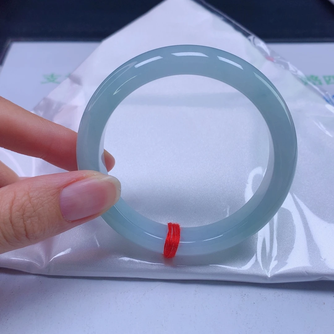 翡翠手镯未镶嵌睦*睦54圈口