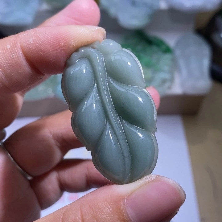 【闪购商品】颈饰未镶嵌翡翠叶子