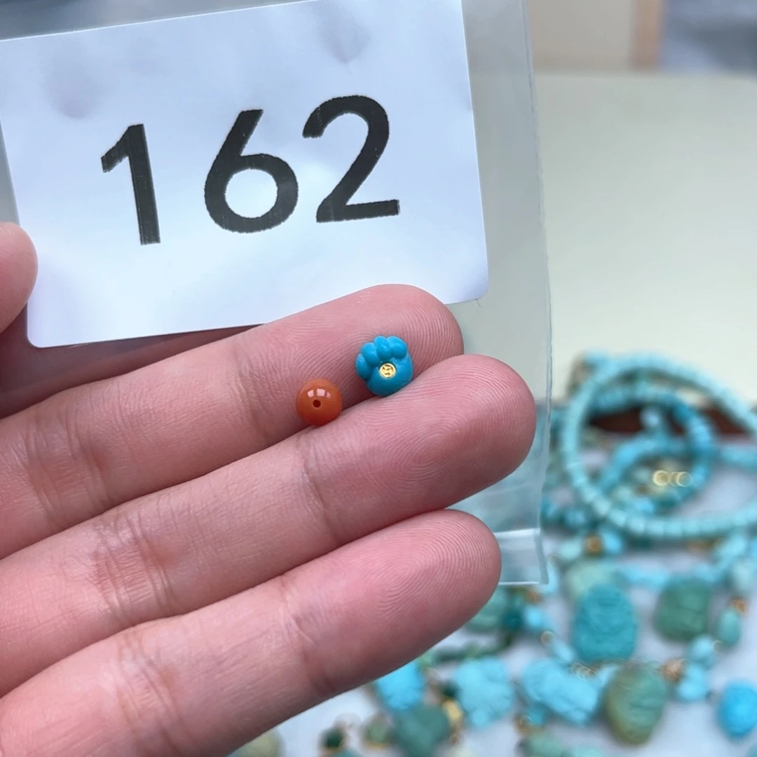 南红玛瑙未镶嵌珠宝奇石