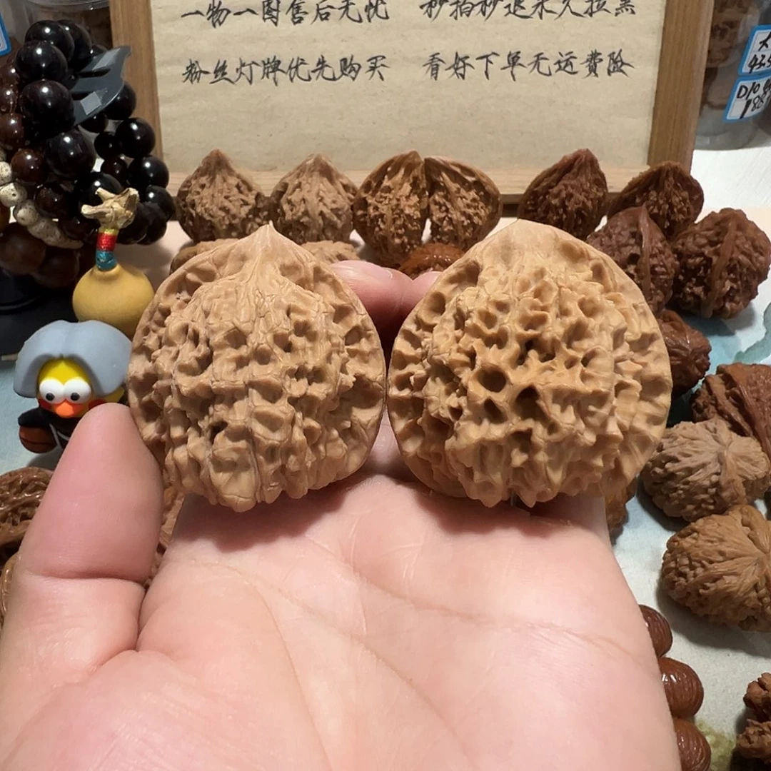 37号文玩核桃48尺王勇官帽