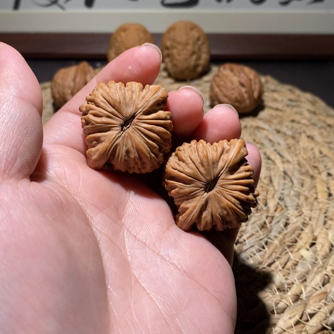 老***非桃核吊坠37汉高楼