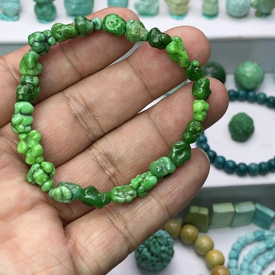 绿松石配饰未镶嵌