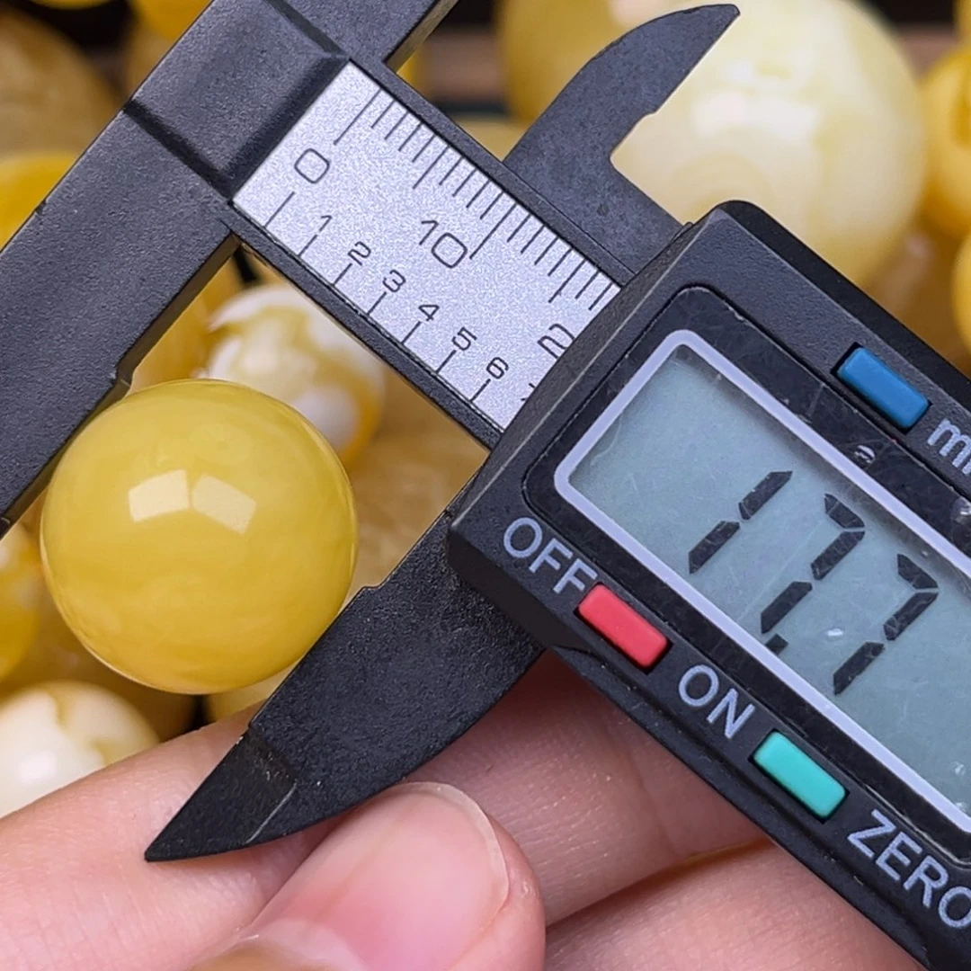 裸石蜜蜡未镶嵌蜜蜡