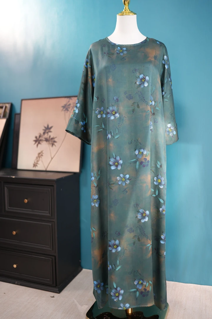 P69.女士V领袍子