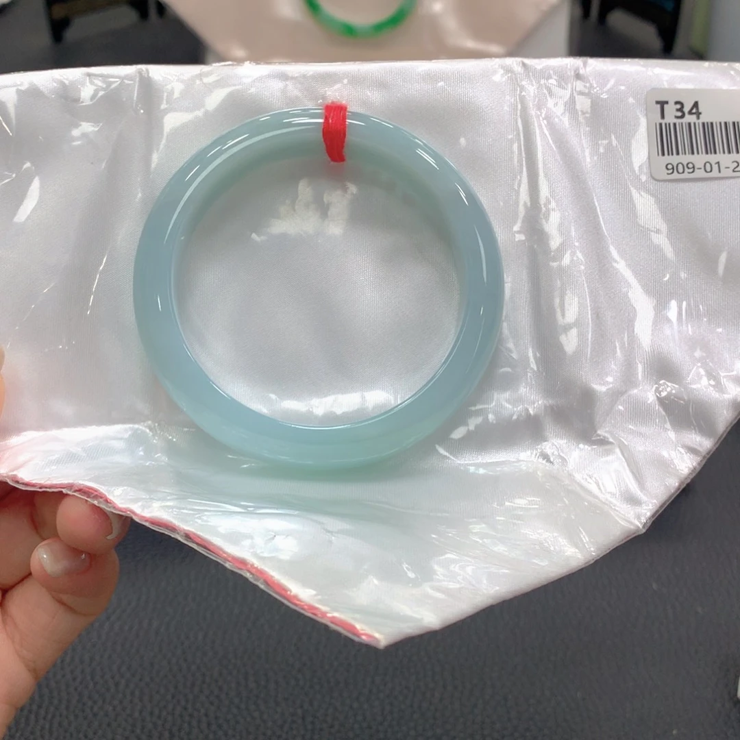 翡翠未镶嵌手镯翡翠