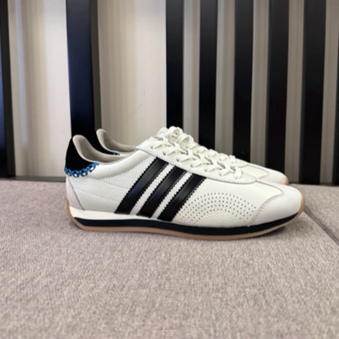 新品 “复古态度” 粒面牛皮肌理感软底轻便型复古德训鞋舒适休闲鞋