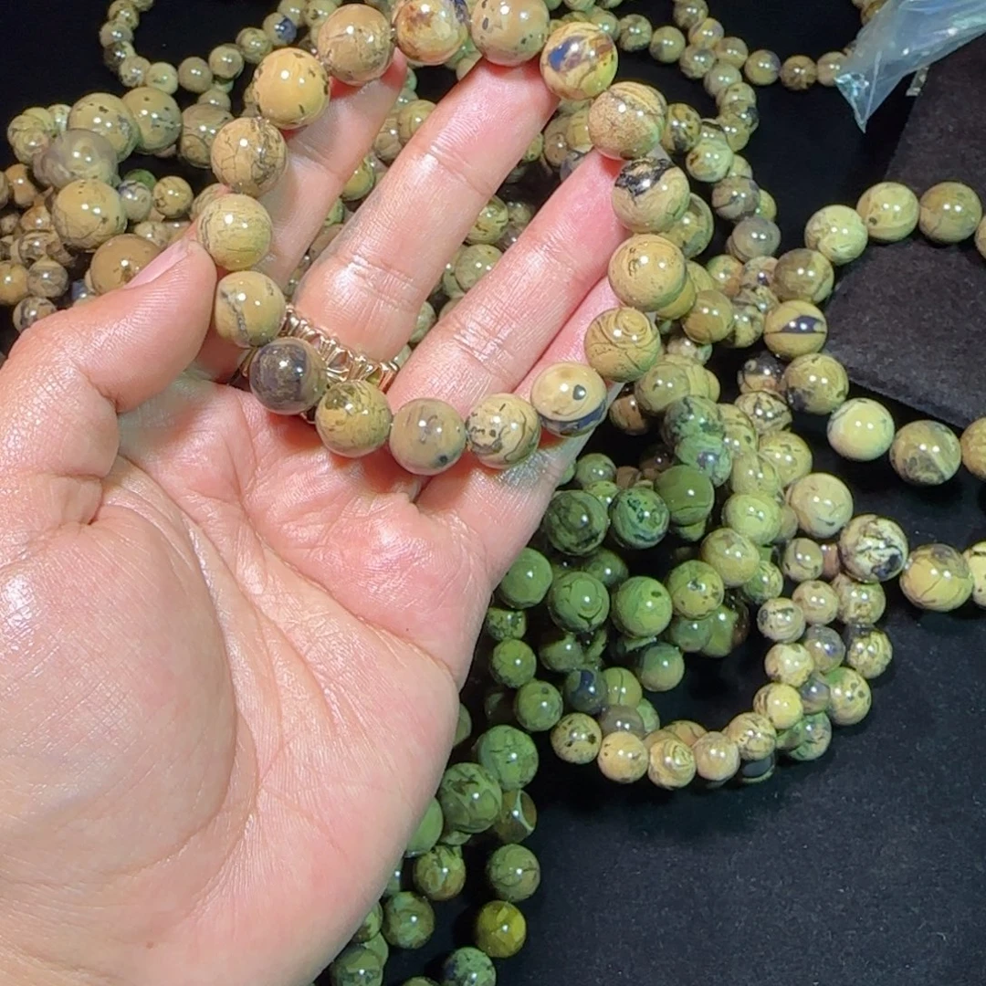 琥珀未镶嵌裸石琥珀