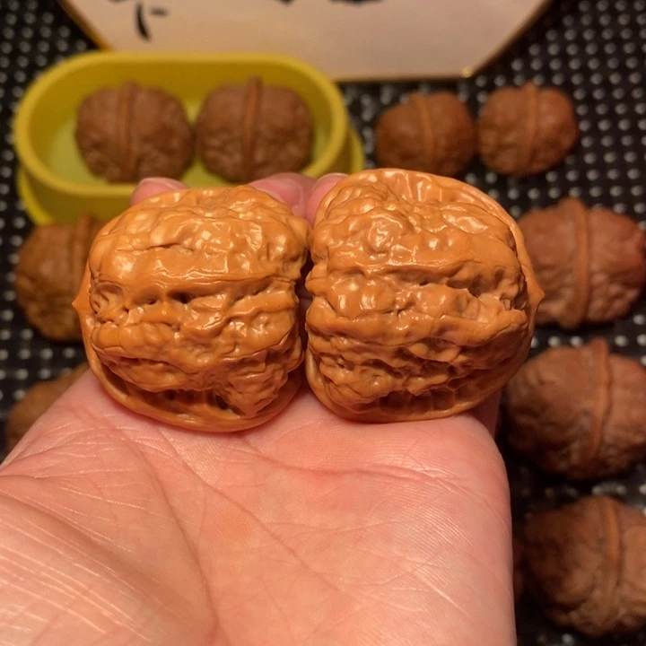 把件文玩核桃开背大腿肌肉蛙