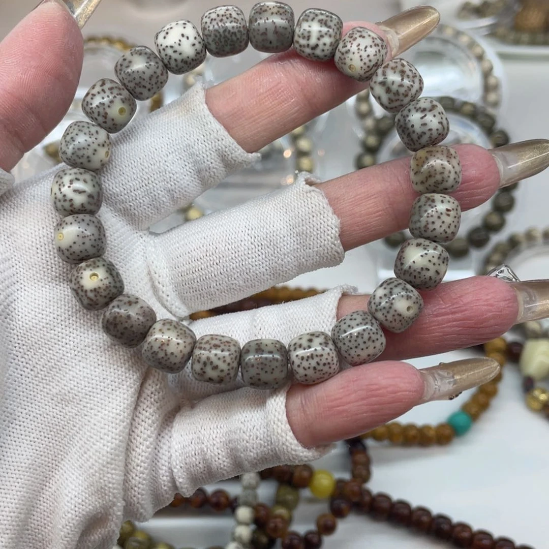 星月菩提手串福利10.9绿包白，02