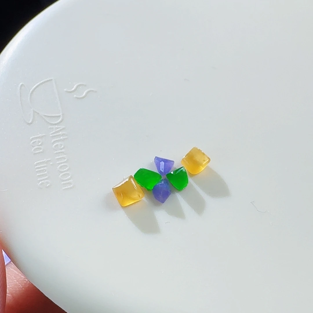 定制翡翠未镶嵌C***y裸石留镶