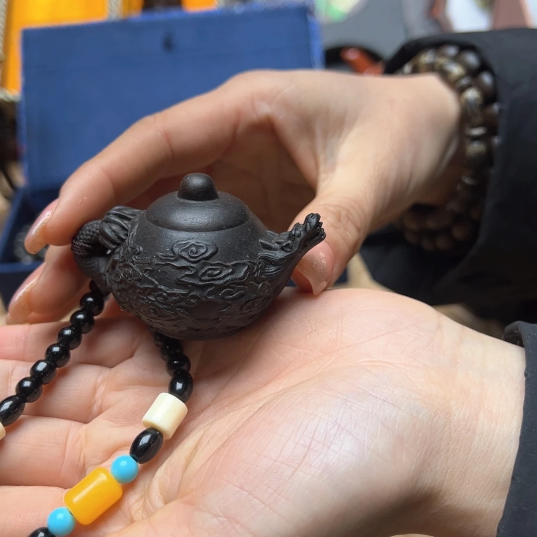 大叶紫檀（黑酸枝木类）