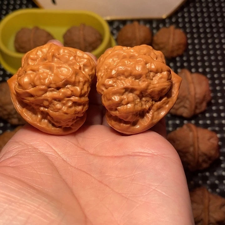 7***6文玩核桃把件大腿三角箭毒蛙