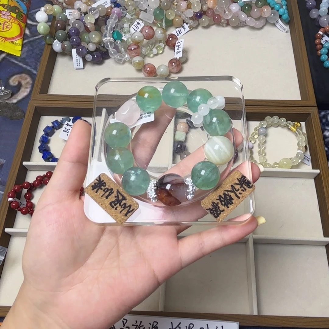 R***a手串未镶嵌水晶159号绿莹石