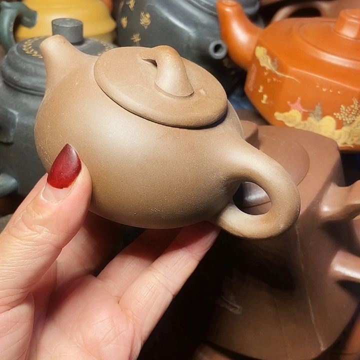 手工制作宜兴紫砂茶壶