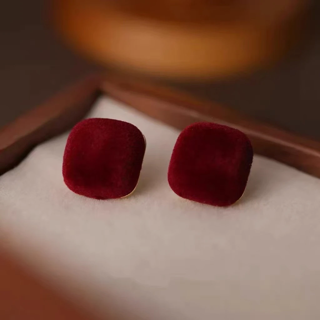 铜合金锦纶耳饰 酒红色丝绒方形耳钉【漫漫】复古法式简约时尚气质