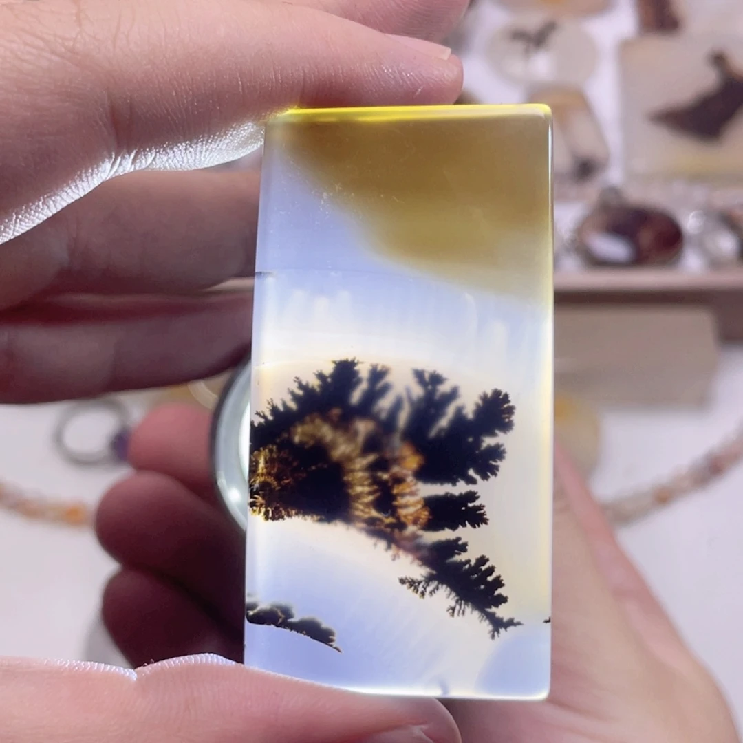 玛瑙/玉髓颈饰未镶嵌