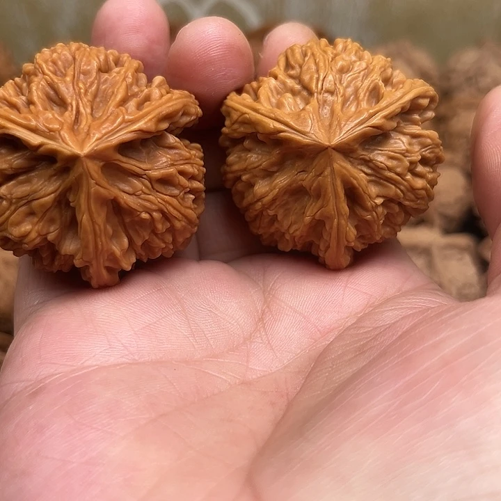 文玩核桃吊坠你们都在