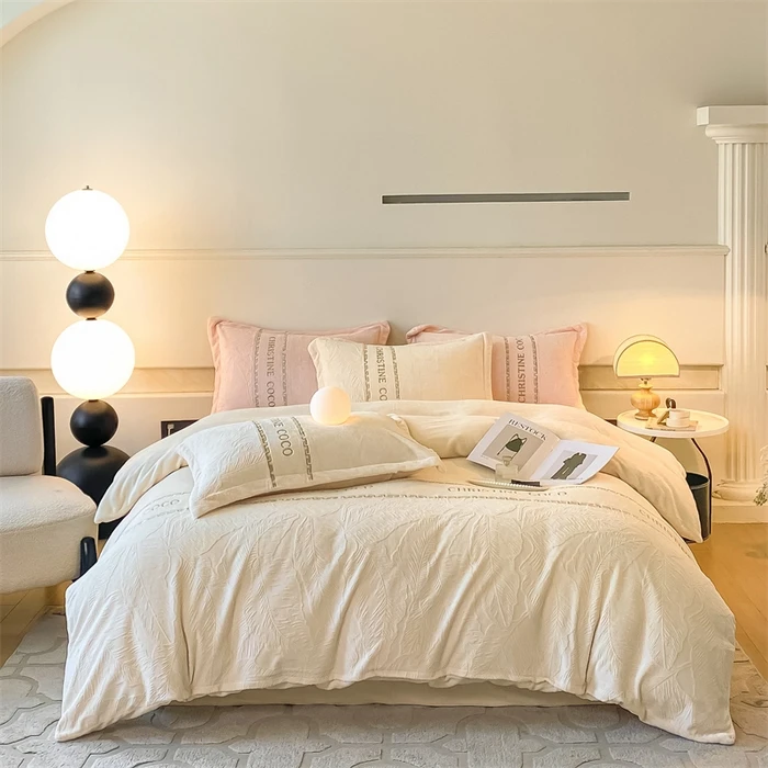 特！新款轻奢简约双面加厚加绒牛奶绒雕花刺绣床上四件套