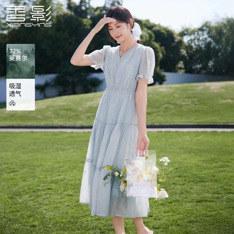 【粉丝专享】L85S765连衣裙 香影镂空拼接刺绣v领蓝色天丝连衣裙